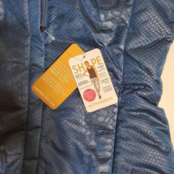 Shape Insignia Blue Textured Quilted Puffer Vest Lightweight - Picture 3 of 9